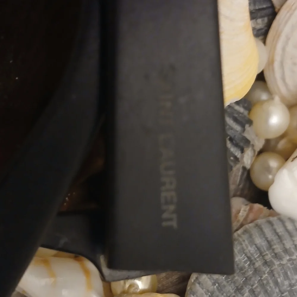 Saint Laurent Sunglasses - Picture 4 of 10
